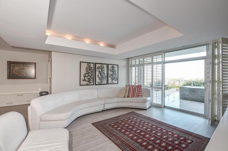 To Let 3 Bedroom Property for Rent in Dolphin Beach Western Cape